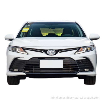 Dubbele motor vlaggenschip hybride nieuwe auto Toyota Camry benzineauto